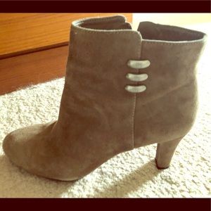 Ann Klein iflex ankle boot